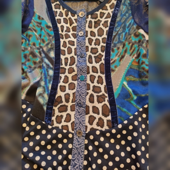 LULU- H Paris Button Down Cardigan - Picture 3 of 6